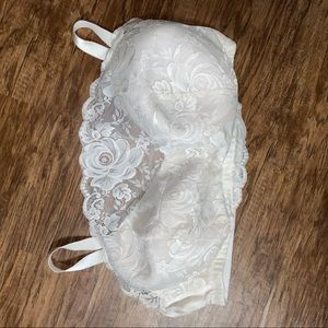 🤍 50DD white lace bralette! Lots of support 🤍